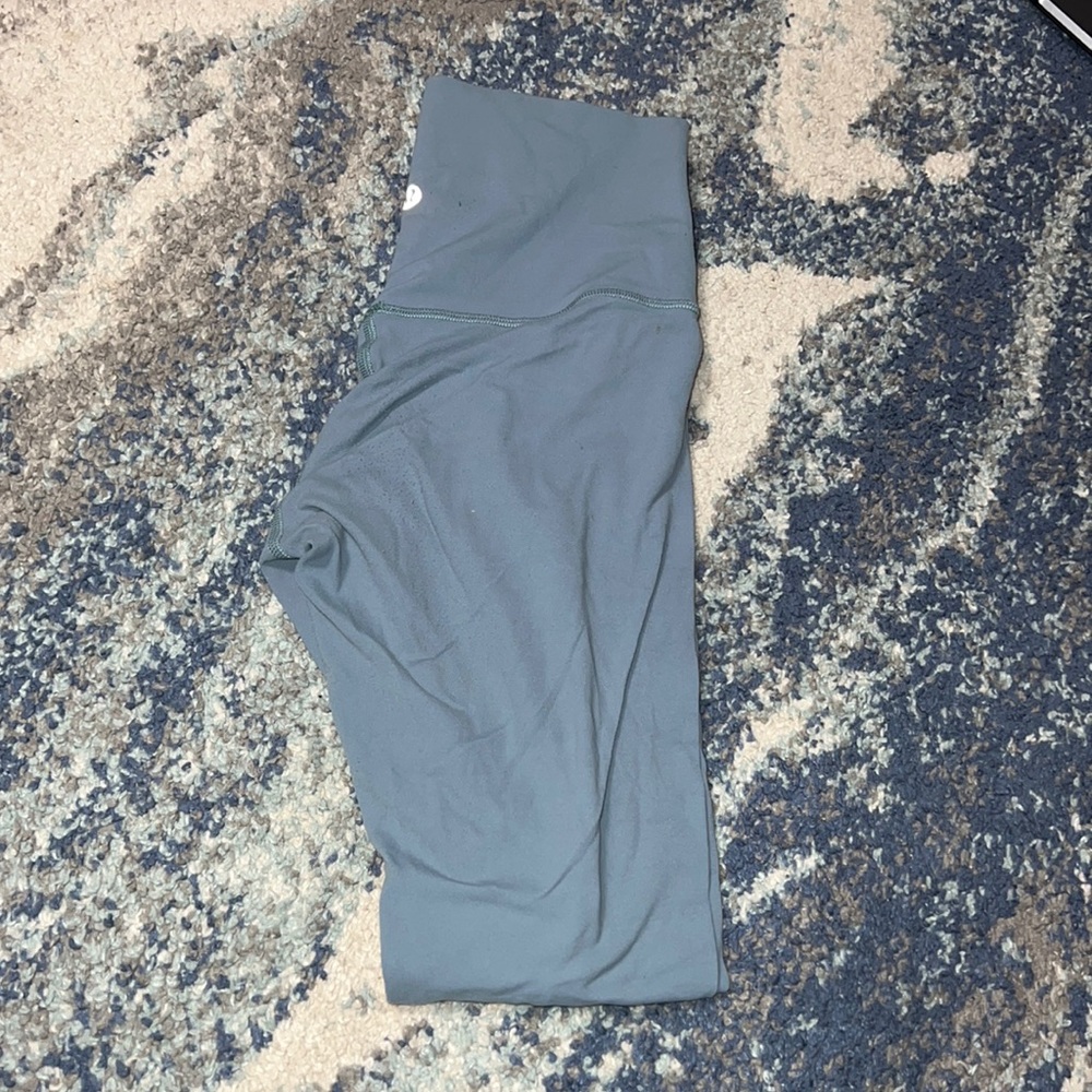 light blue lulu lemon leggings
